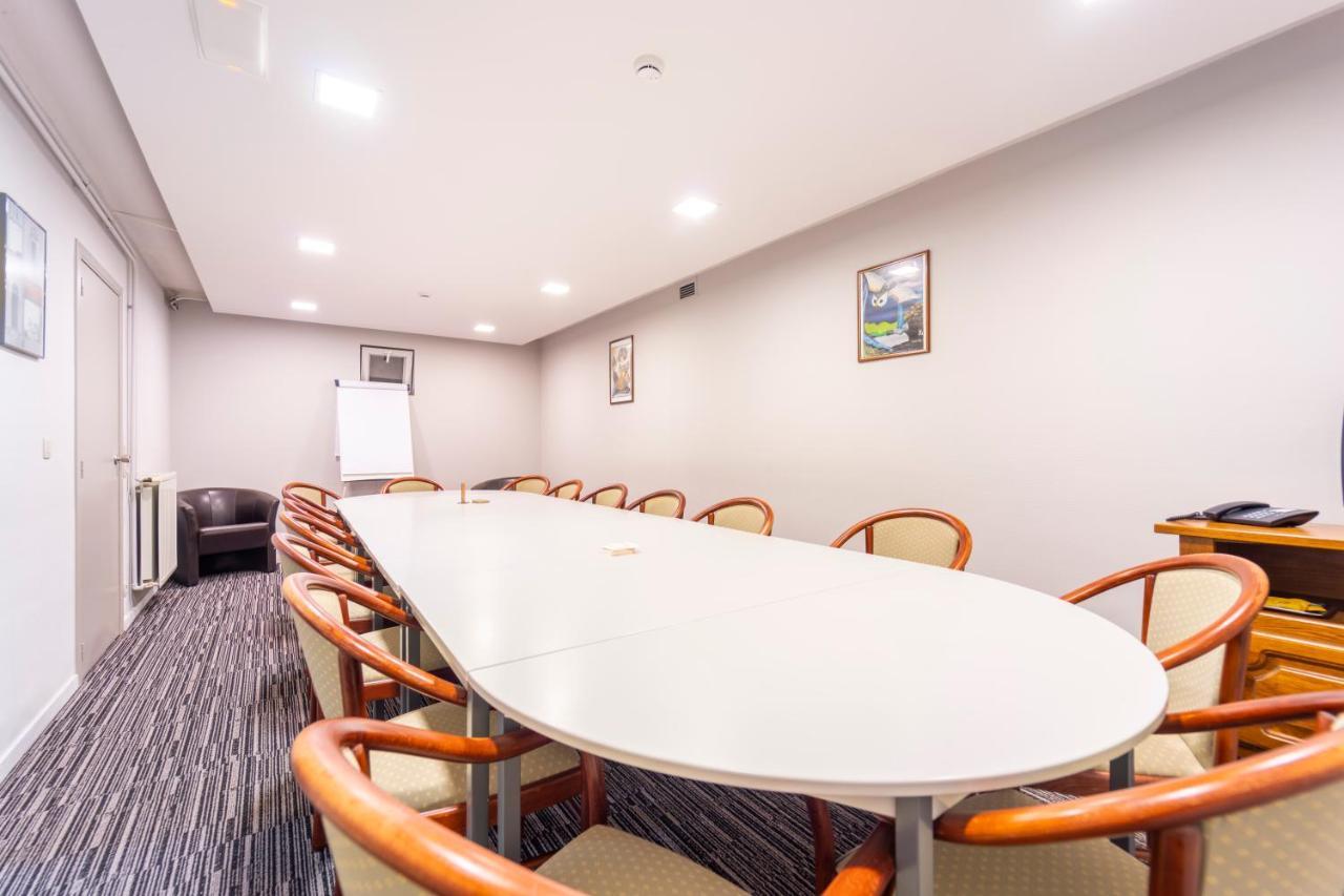 Hotel Ambiotel Tongeren Ngoại thất bức ảnh